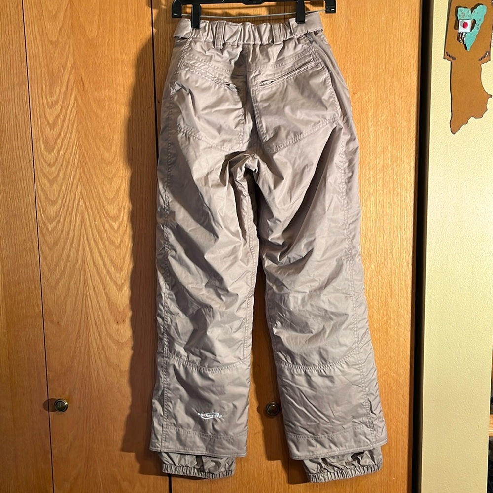 Obermeyer Storm adjustable waist snow ski pants size 6 beige gaiters zip tab EUC